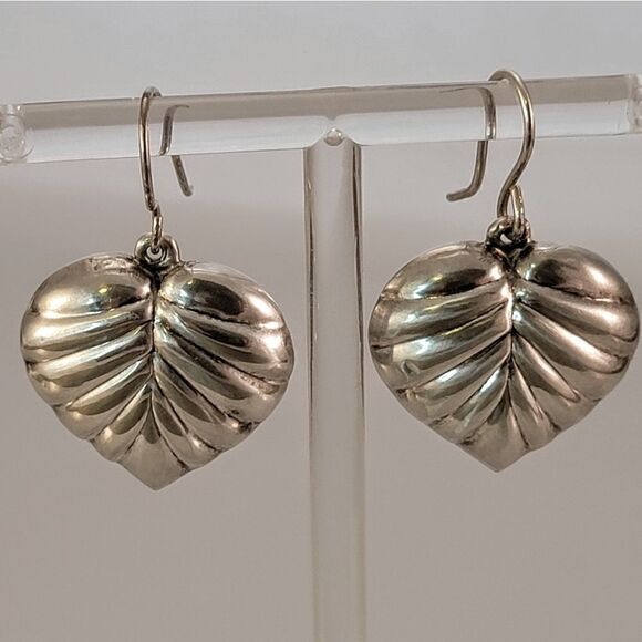 Vintage Sterling Puffy Leaf Heart Drop Earrings - Picture 2 of 6